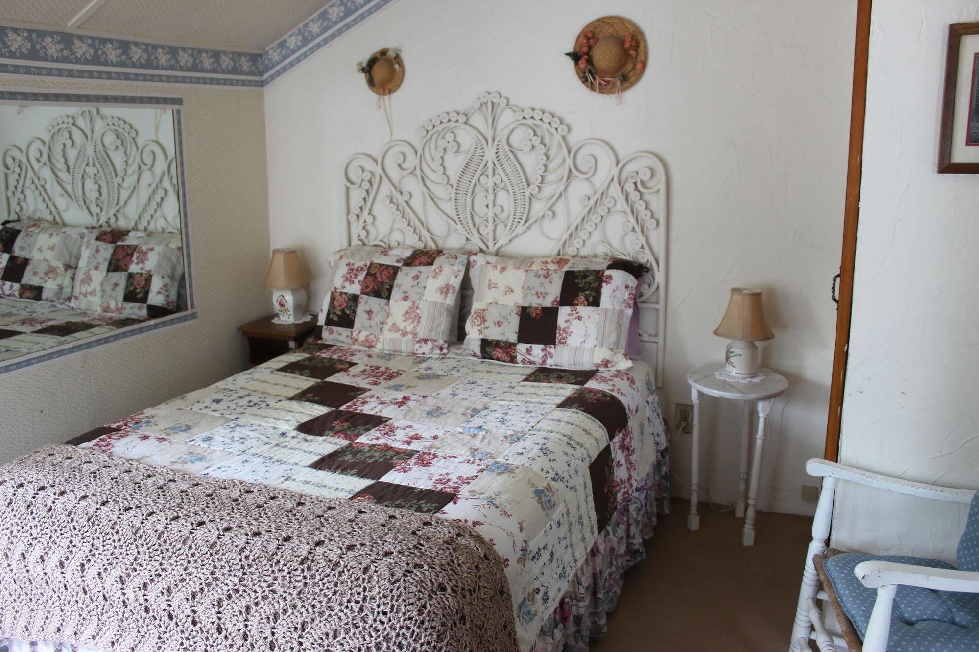 Sea Breeze Inn Hyannis Port Zewnętrze zdjęcie