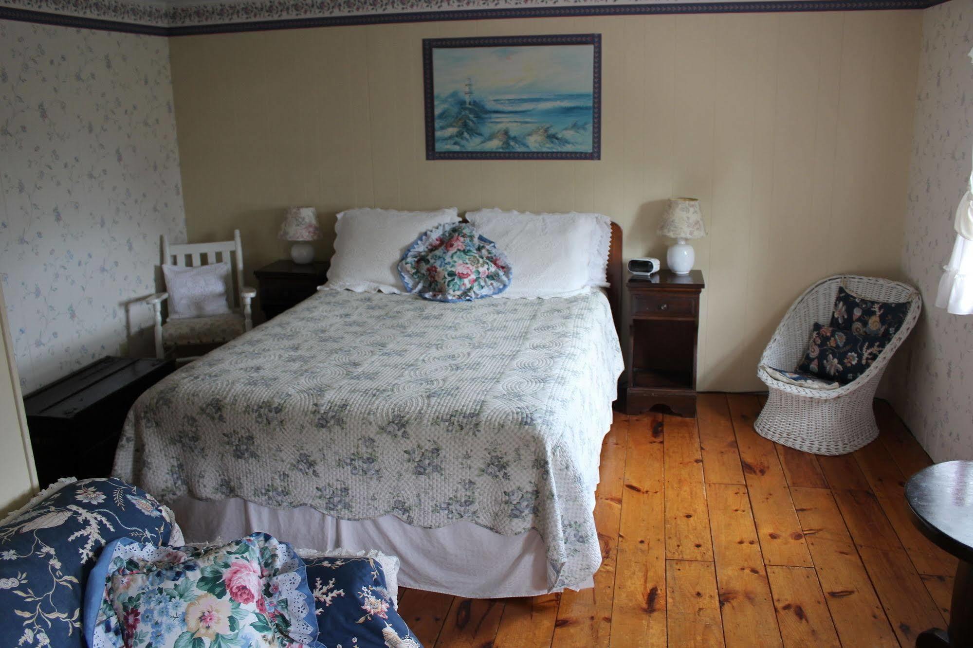 Sea Breeze Inn Hyannis Port Zewnętrze zdjęcie
