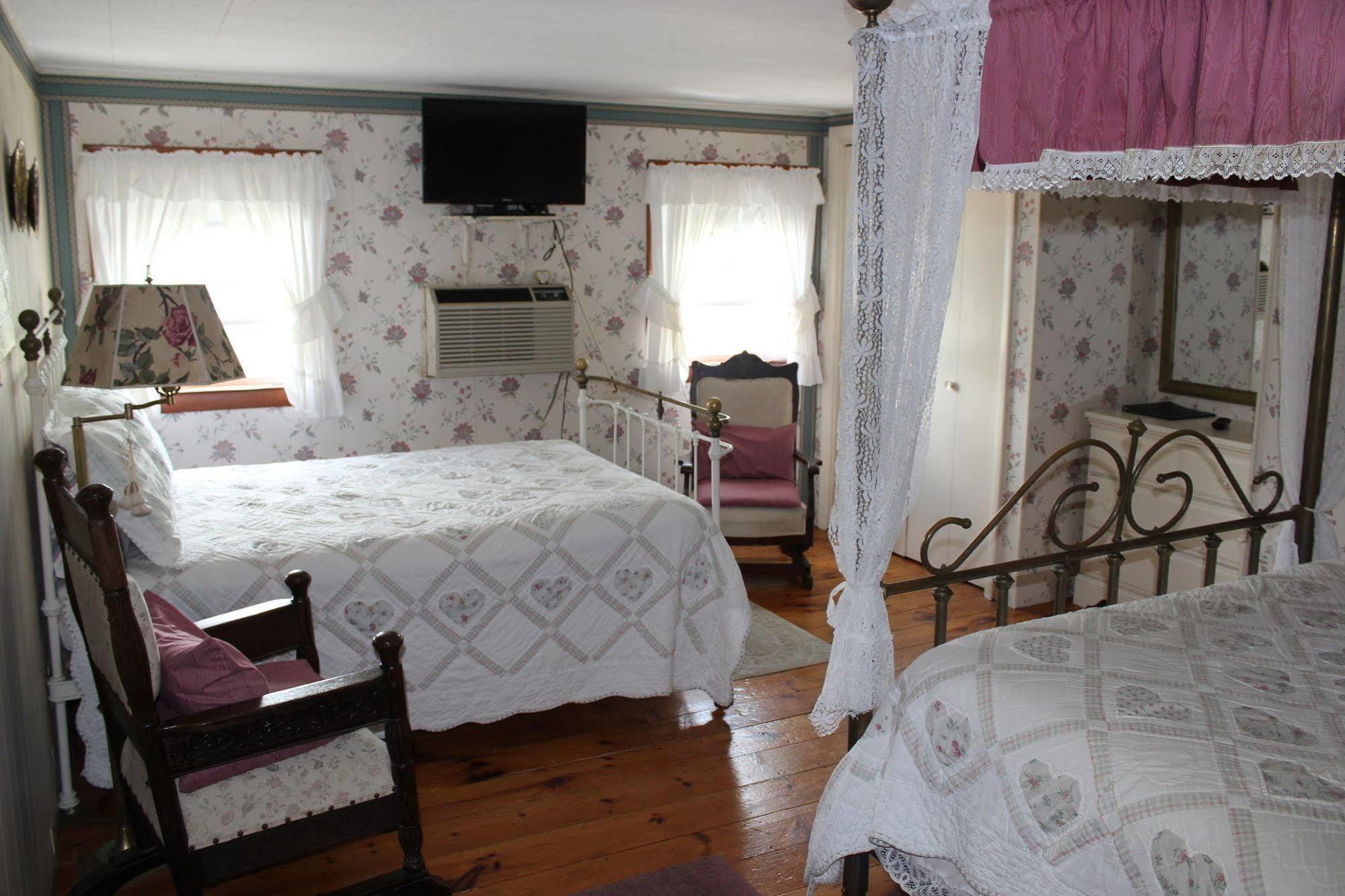 Sea Breeze Inn Hyannis Port Zewnętrze zdjęcie